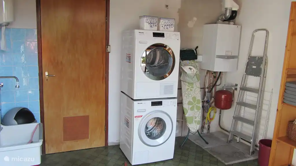 Waschen Trocknen und Bügeln