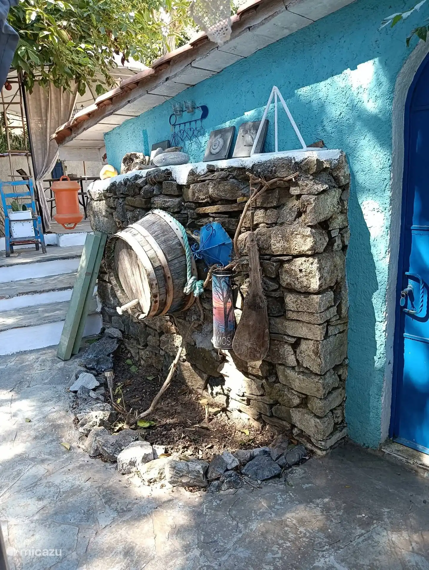 Old wall that has remained intact