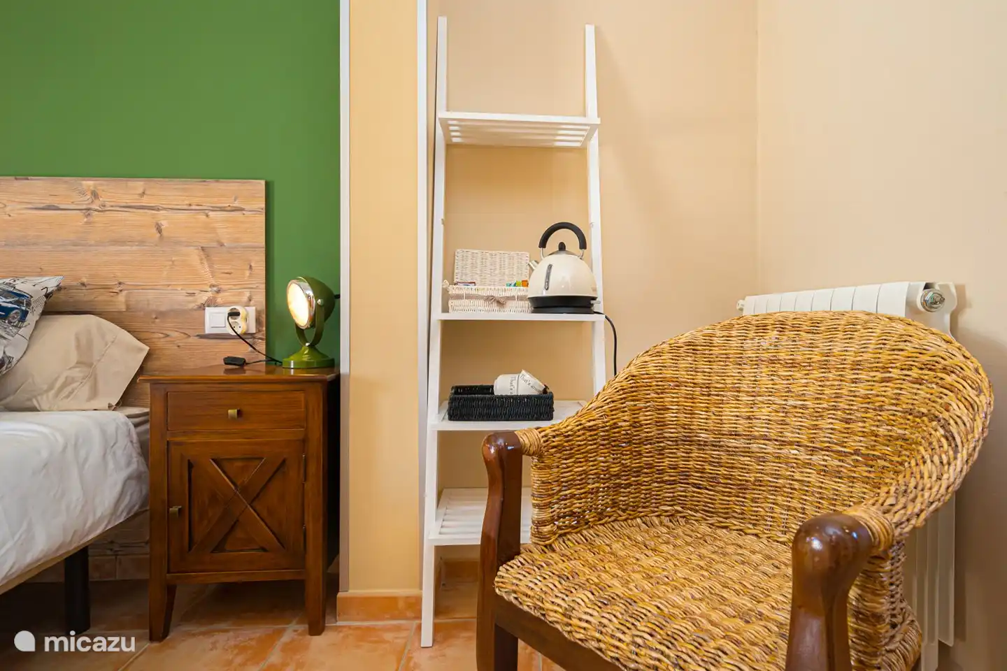 Kaffee- und Teezubehör im Zimmer