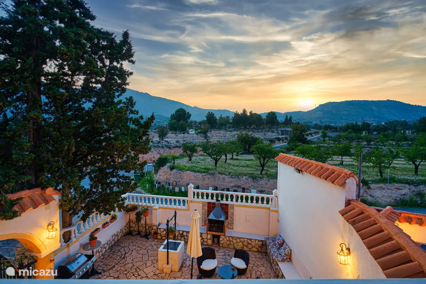 Sonnenuntergang von der Dachterrasse