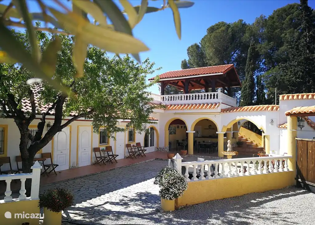 Finca Finca Bilou,10 persoons vakantiehuis in Aigües