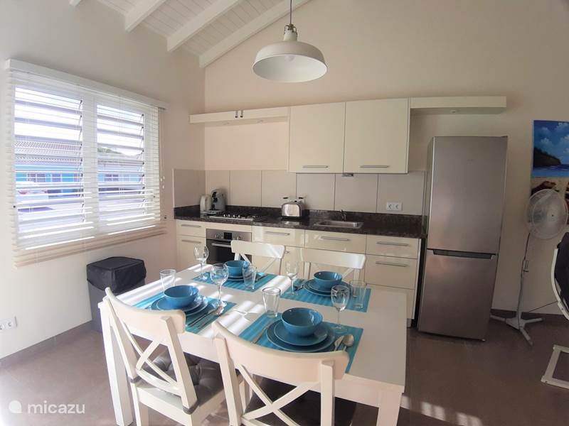 Holiday home in Curaçao, Curacao-Middle, Blue Bay Terraced House Casa Happy Peace