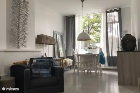 Vakantiehuis Nederland, Noord-Holland, Den Helder - stadswoning Stadswoning bij de haven woonkamer