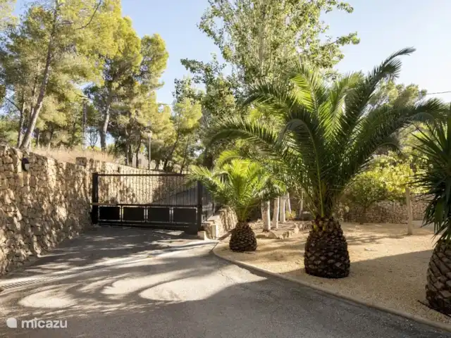 Mont Molar, Altea L'Olla | Espagne, Costa Blanca, Altea - appartement Entrée - portail électrique avec télécommande