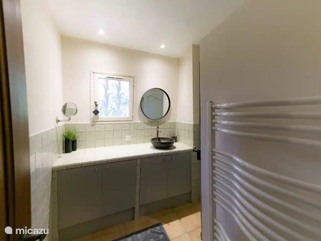 Dusche im ersten Stock