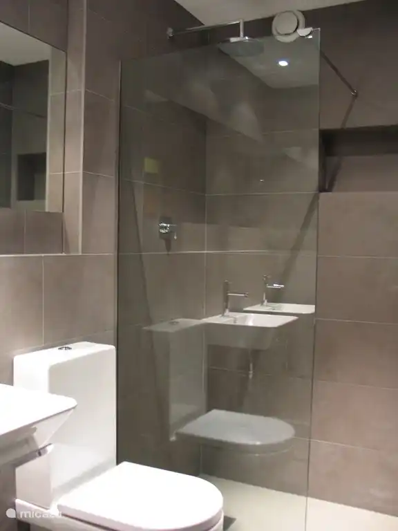 Villa AZUL Calafat Retreats