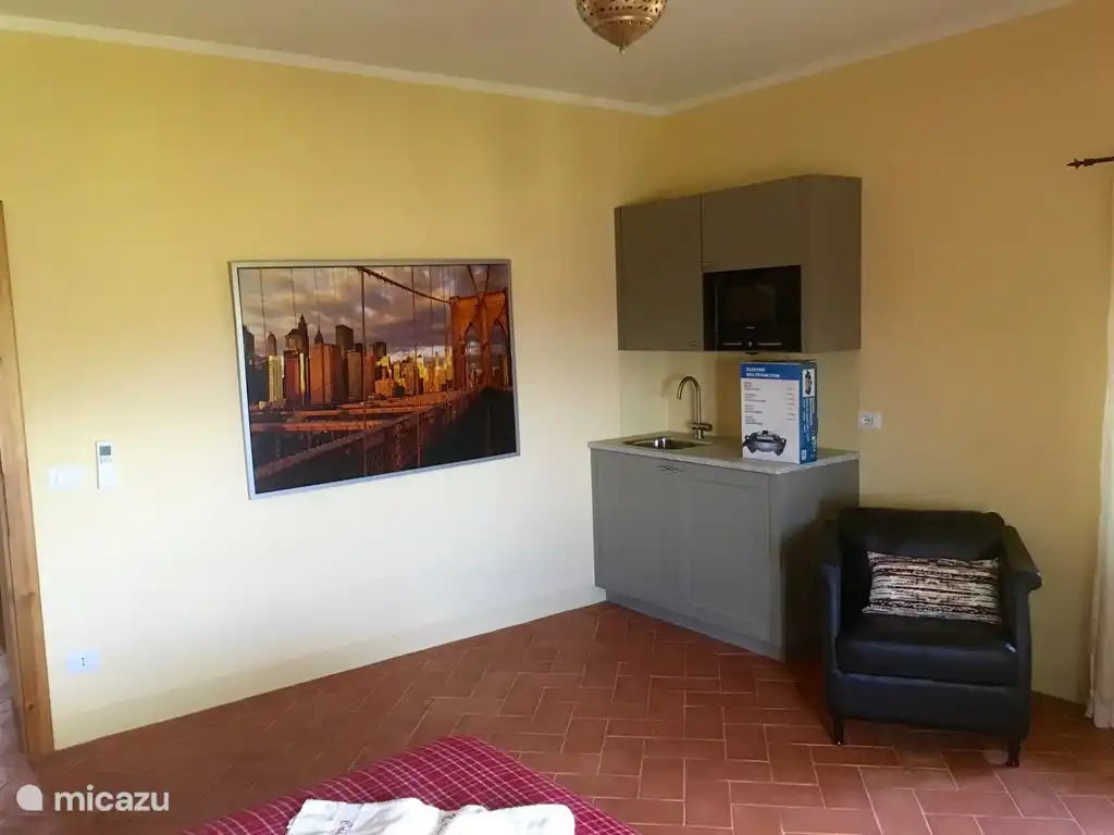 Chambre avec cuisinette au 2e étage