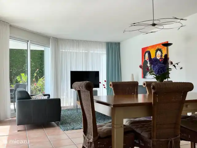 villa huren in Frankrijk, Vendée, Les Sables-d'Olonne – Villa Les Jardin du Chateau d'Olonne eettafel