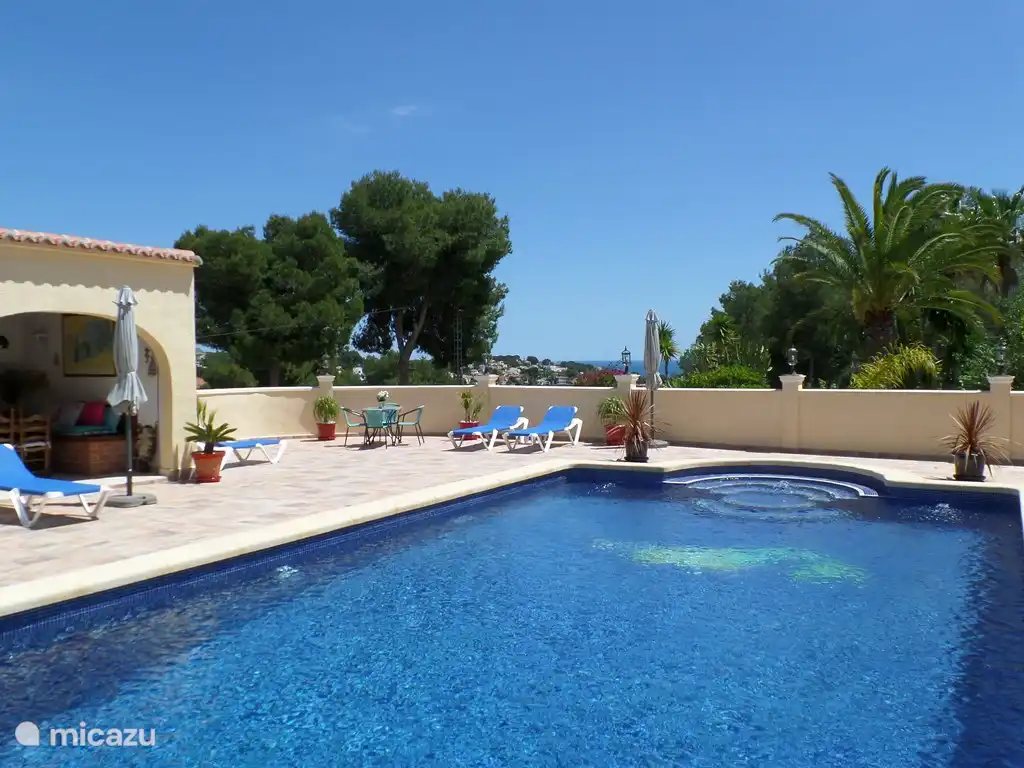 Pool und Terrasse Villa Senomar