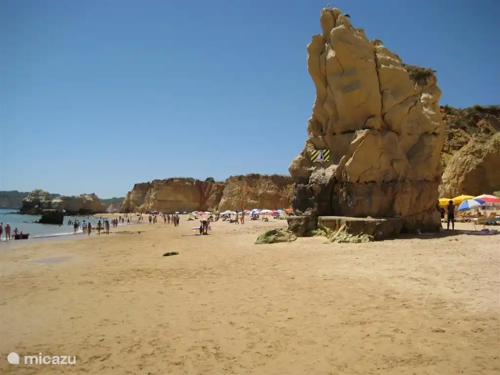 5 minuten lopen naar het dichtstbijzijnde strand.