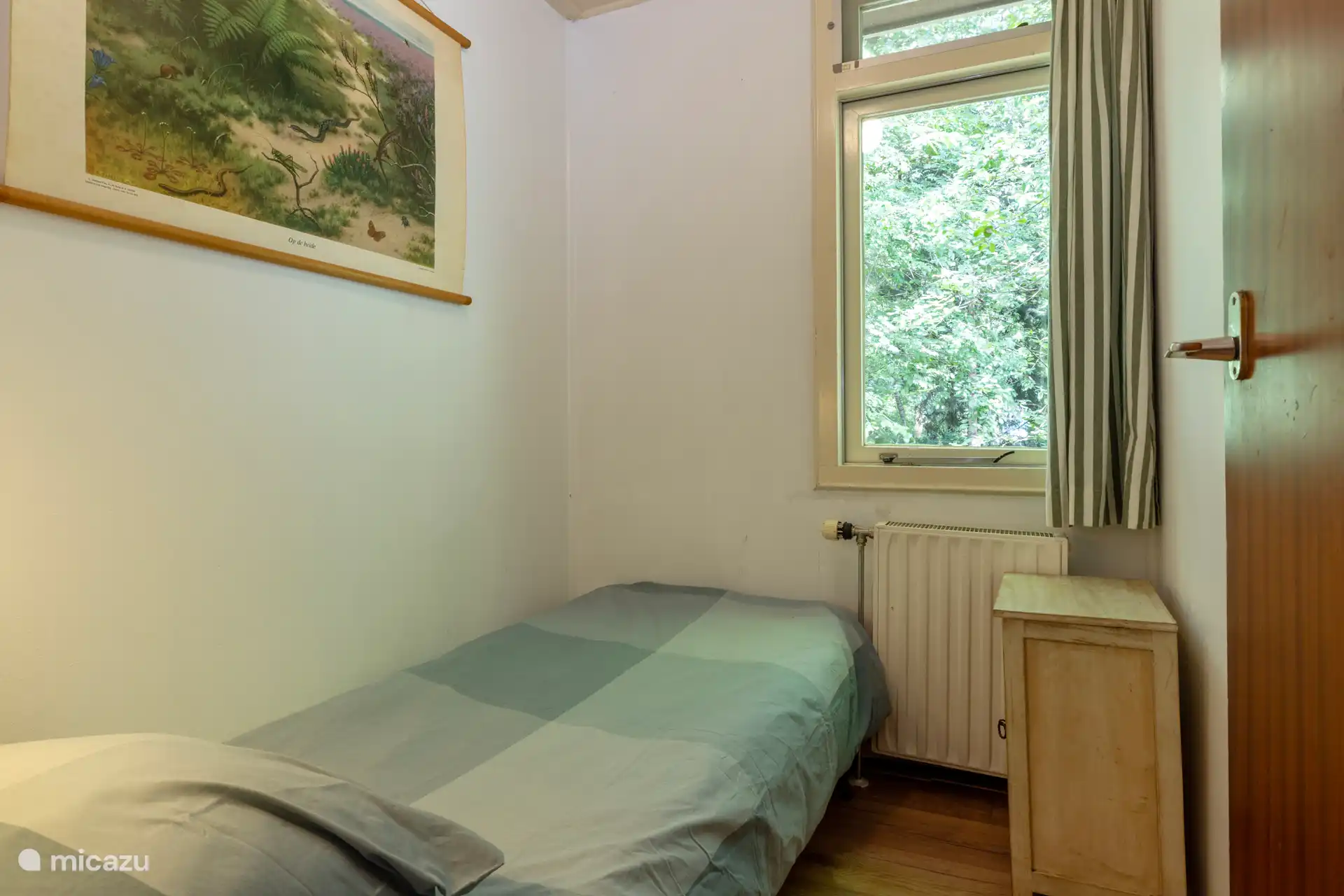 Erstes Schlafzimmer für 1 Person