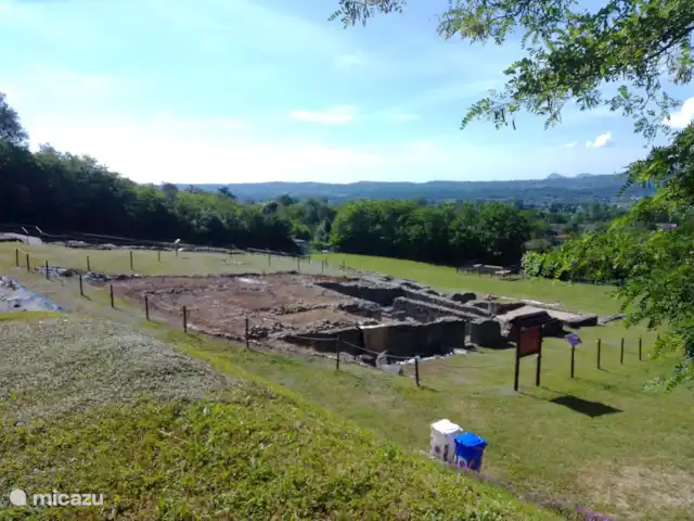Casa Avventura in Italy, Piedmont, Almese - terraced house Villa Romana in Almese, the excavation of a Roman building