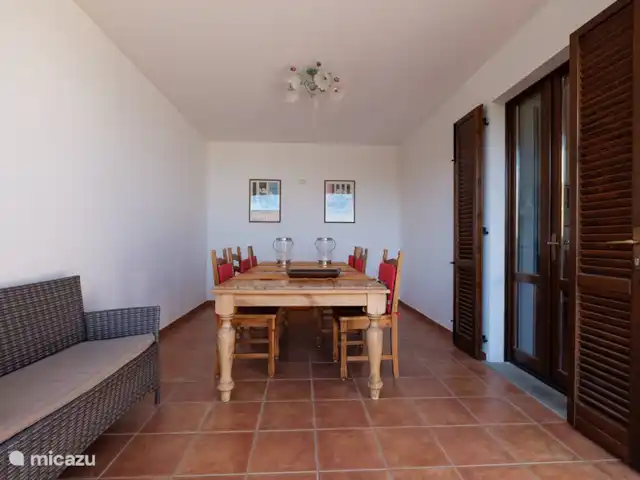 geschakelde woning huren in Italië, Umbrië, Tuoro sul Trasimeno – Casa Trasimeno          Loggia,geschikt
          voor 10 stoelen