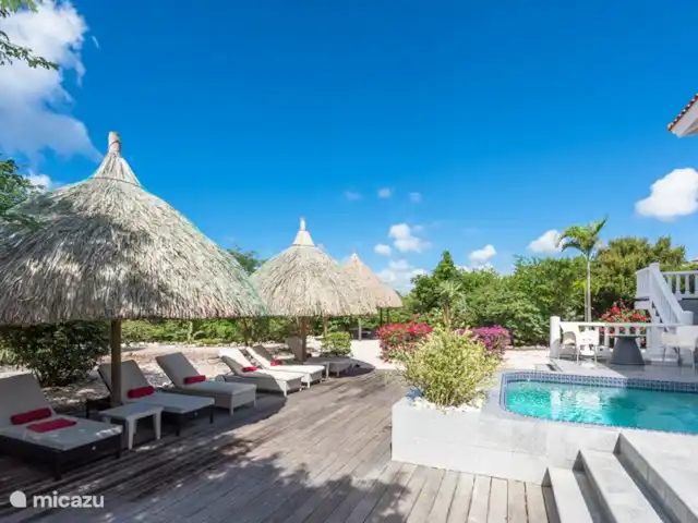 Kavel 15 coral estate rif st.marie huren in Curaçao, Banda Abou (west), Coral Estate, Rif St.Marie - villa Villa Caribbean View met tuinen en zwembad. Schitterend zonnig weer met een verfrissende wind.