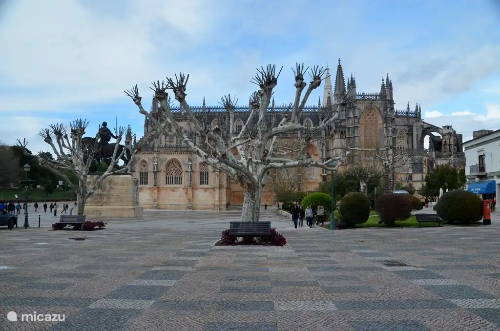 Nearby : Batalha