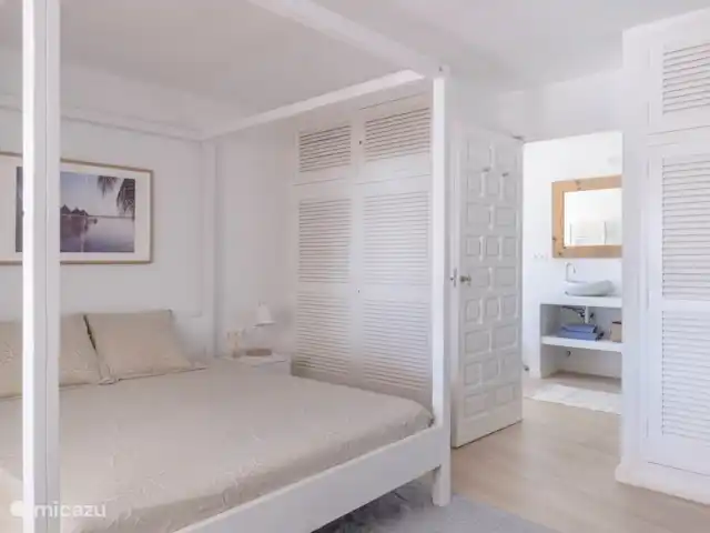 Location de Vacances Espagne, Costa Blanca, Benissa, villa - Villa La Bohême suite au rez-de-chaussée avec salle de bain privée