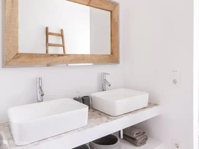 Location de Vacances Espagne, Costa Blanca, Benissa, villa - Villa La Bohême salle de bain en bas