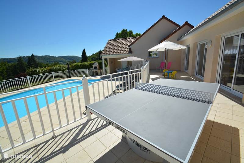 Vacation rental France, Dordogne, Terrasson Villa La Laureraie with heated pool