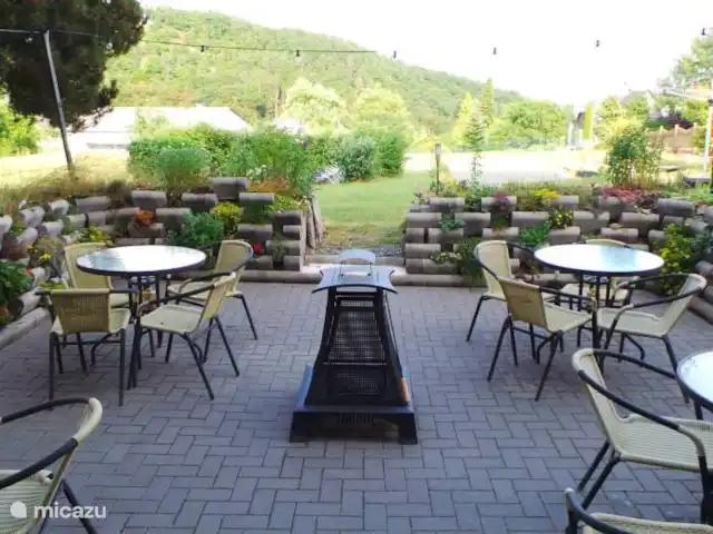 Fun4all-holidayhome, 10-18P. Grupos en Alemania, Sauerland, Medebach - apartamento patio, uso libre