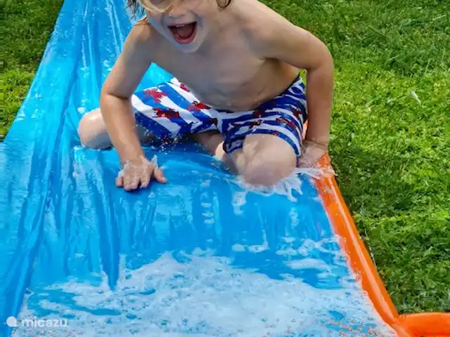 Fun4all-holidayhome, 10-18P. Grupos en Alemania, Sauerland, Medebach - apartamento diversión en el jardín de 2000m²