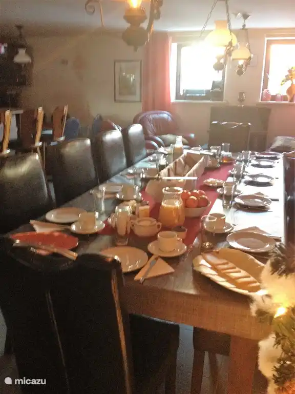 Frühstück in unserem Fun-Inn! Im Fun4all-Holidayhome wird das bestellte Frühstück in einem Korb an die Tür geliefert. Im Fun-Inn kann das Frühstück organisiert oder mit dem Korb bestellt werden.