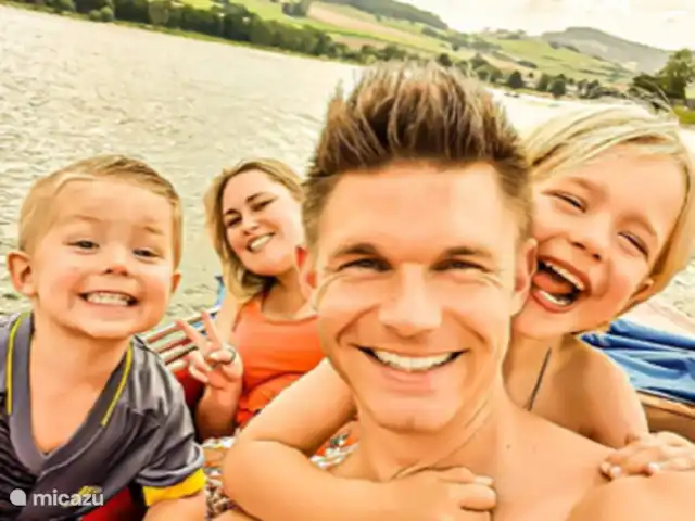 Fun4all-holidayhome, 10-18P. Grupos en Alemania, Sauerland, Medebach - apartamento Al alquilar un barco eléctrico en Diemelsee, ¡obtendrás caras felices con eso!