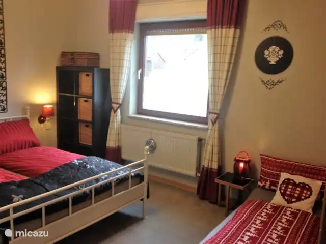 Fun4all-holidayhome, 10-18P. Grupos en Alemania, Sauerland, Medebach - apartamento Dormitorio 2-4p.aprox. Diversión 3 o piso