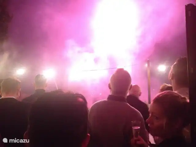 Fun4all-holidayhome, 10-18P. Grupos en Alemania, Sauerland, Medebach - apartamento Fiesta de año nuevo en el patio.