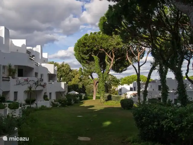 Location de Vacances Portugal, Algarve, Albufeira, appartement - Appartement luxueux sur un complexe de golf Balaia a de beaux jardins qui peuvent être vus depuis votre terrasse