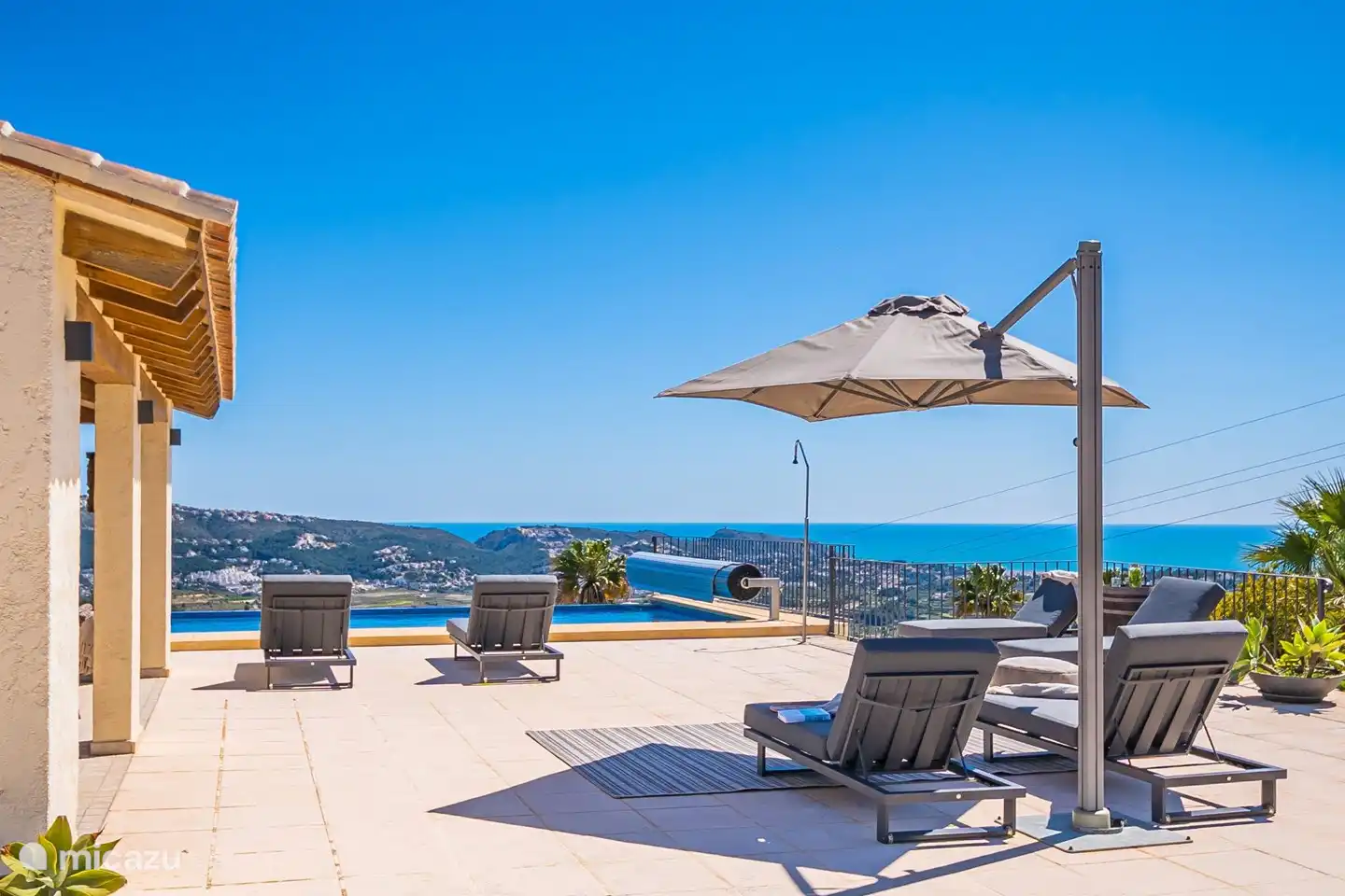 Panoramablick über Moraira und die Umgebung
