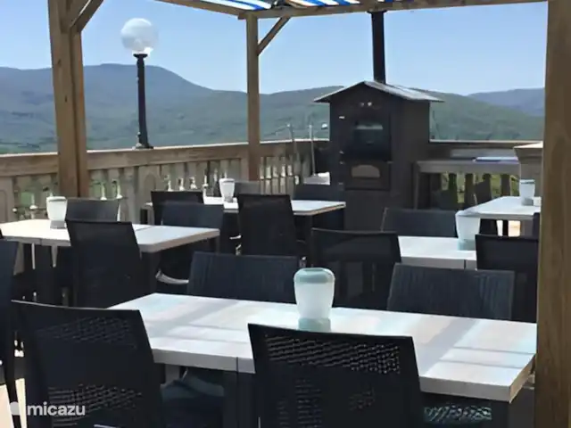 NIEUW Lo Scricciolo - Penthouse G huren in Italië, Toscane, Montecastelli Pisano - appartement Balkon terras