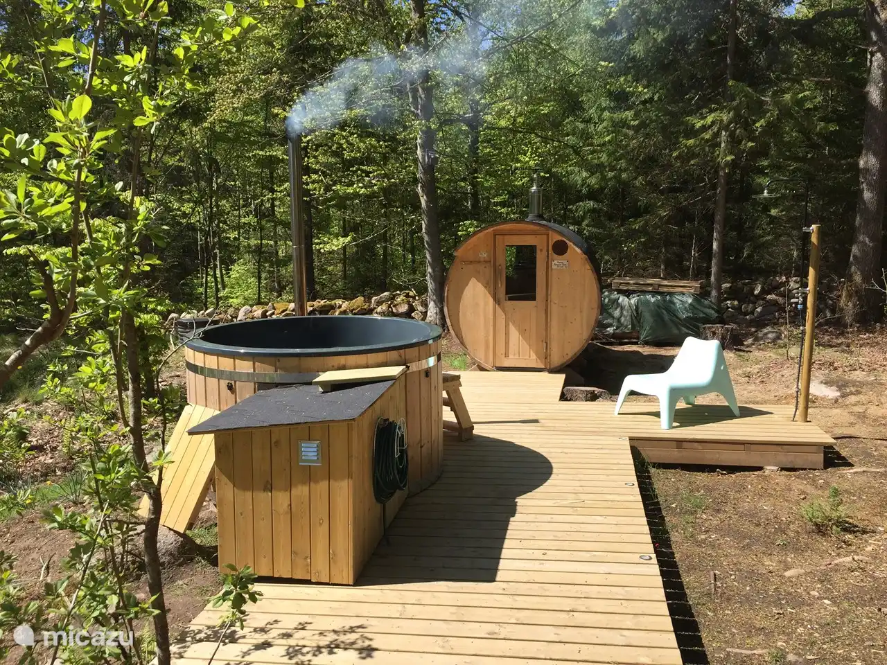 Private Sauna, Whirlpool, Umkleideraum...40€ pro Person/Aufenthalt, vor Ort zu zahlen. Der Whirlpool ist vom 01.12. bis zum 01.03. nicht verfügbar