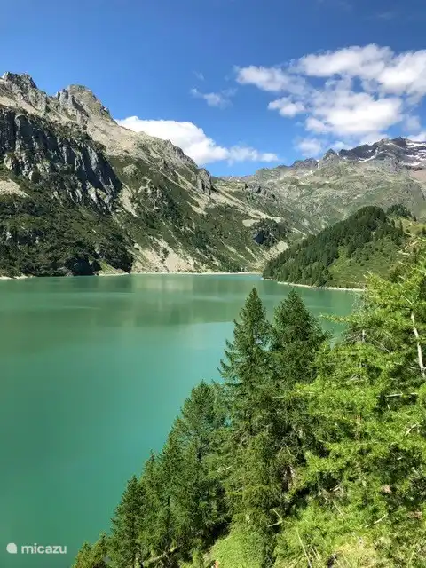Caminando desde el Binntal hacia Italia, Avero