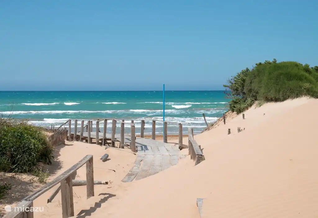 Der Strand in der Villa