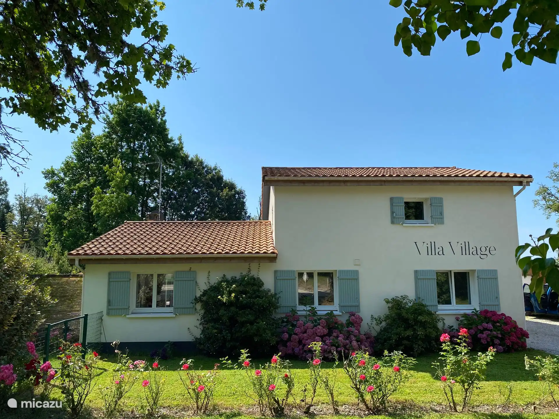 Villa Village (1 - 8 personnes) | France, Dordogne, Bussière-Badil - maison de vacances