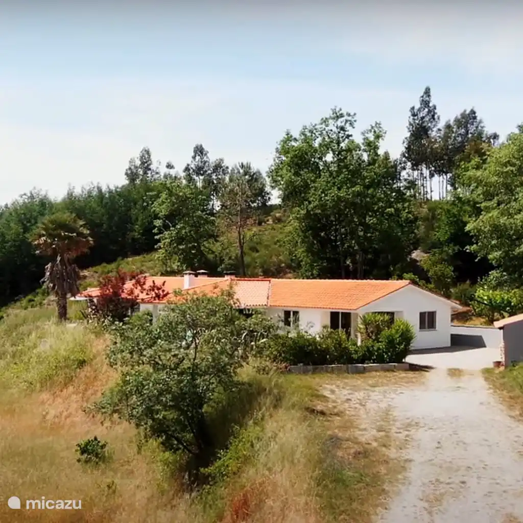 Casa Oliveirinha/Quinta do Retiro***