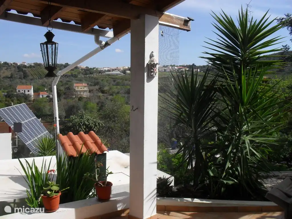 couvert et à l'ombre vous pourrez profiter de la vue