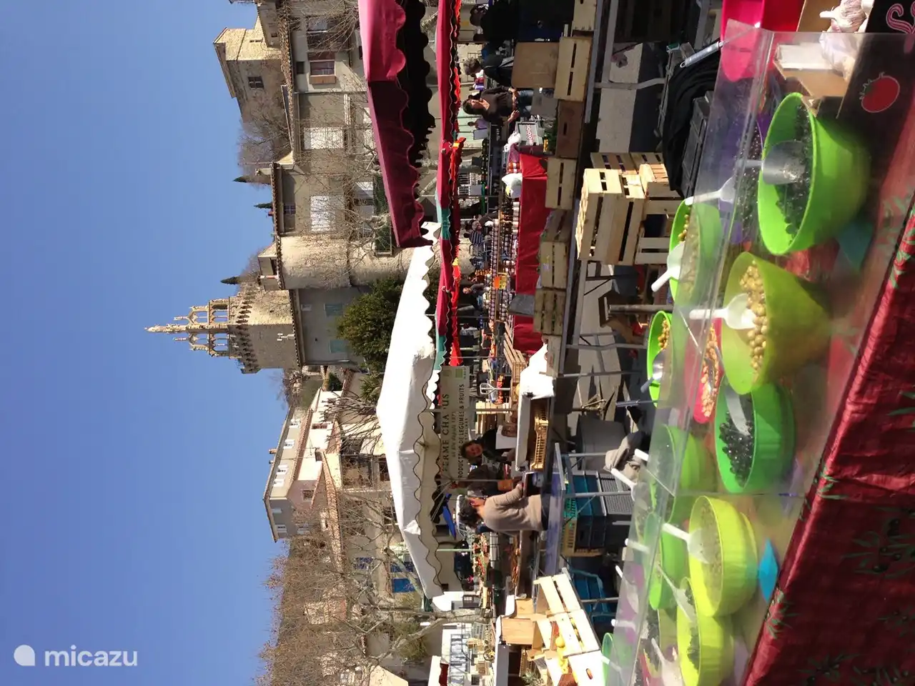 wekelijkse markt in Nyons