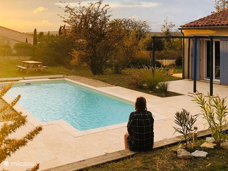 Vakantiehuis Frankrijk, Drôme, Mirabel-aux-Baronnies Vakantiehuis Les Saffres,  villa met zwembad