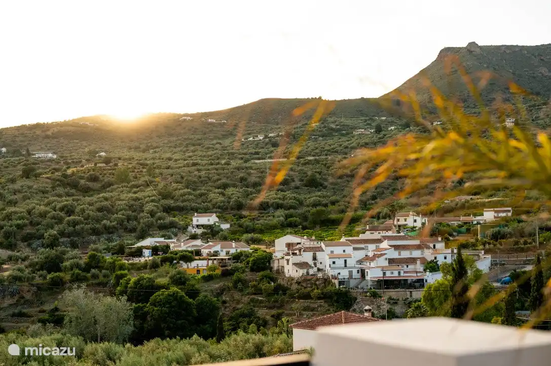 Blick auf den nahegelegenen Weiler Cortejillos