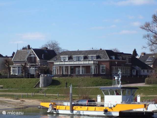 Vakantiehuis Nederland, Gelderland, De Steeg - vakantiehuis Aan Het Veer / min.4 overnachtingen