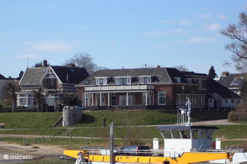 Vakantiehuis Nederland, Gelderland, Dieren Vakantiehuis Aan Het Veer / min.4 overnachtingen