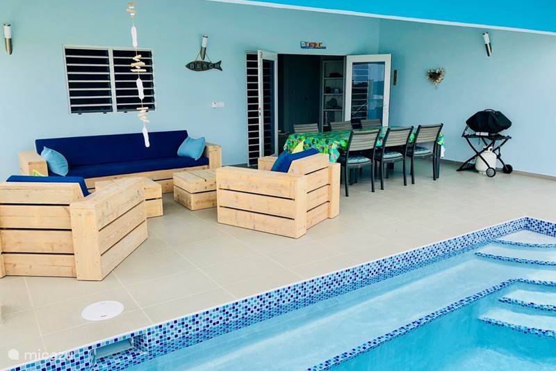Vakantiehuis Curaçao, Banda Abou (west), Fontein Villa Last Minute Villa Flamingo zwembad
