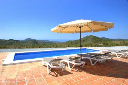 Vakantiehuis Spanje, Andalusië, Canillas De Albaida villa Casa del mar prachtige uitzichten
