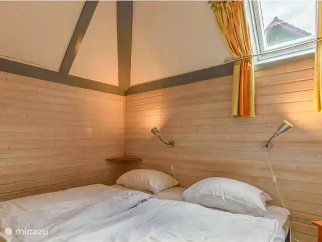 'Sur la montagne' | Allemagne, Hesse, Kirchheim - maison de vacances Chambre 2 avec lavabo.