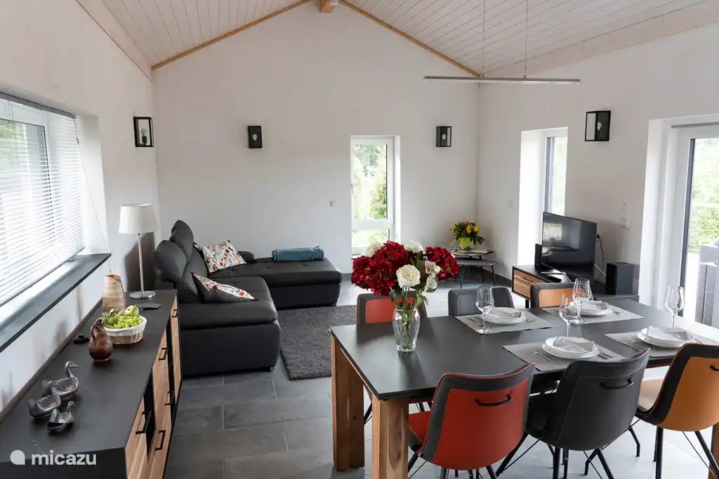 Sal&#243;n con zona de estar