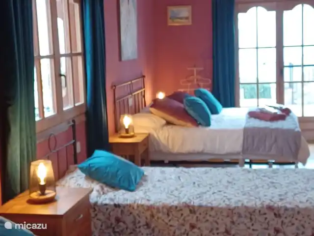 Chambre familiale 4 pers Casa Roble B&B | Espagne, Andalousie, Cómpeta - chambres d'hôtes Chambre familiale 4 pers Casa Roble B&B | Espagne, Andalousie, Cómpeta - chambres d'hôtes