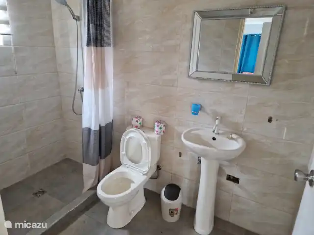 Appartement Felicidad y Amor 5A St R | Curaçao, Curaçao-Centre, Steenrijk - appartement Salle de Bains
