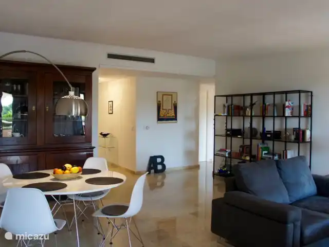 appartement huren in Spanje, Costa Blanca, Altea la Vieja – Prachtig app. nabij zee en Golf Woonkamer.
