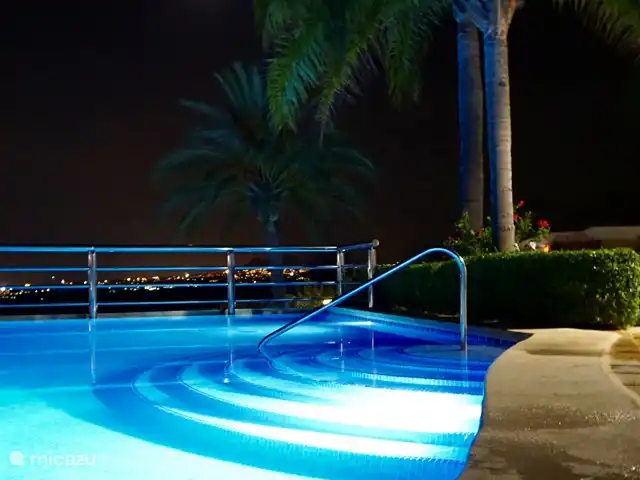 appartement huren in Spanje, Costa Blanca, Altea la Vieja – Prachtig app. nabij zee en Golf Verlicht zwembad